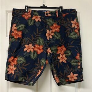 Banana Republic Navy Floral Shorts 100% Cotton Size 38